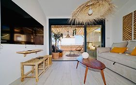 Maison Boheme Au Bord De L'Eau